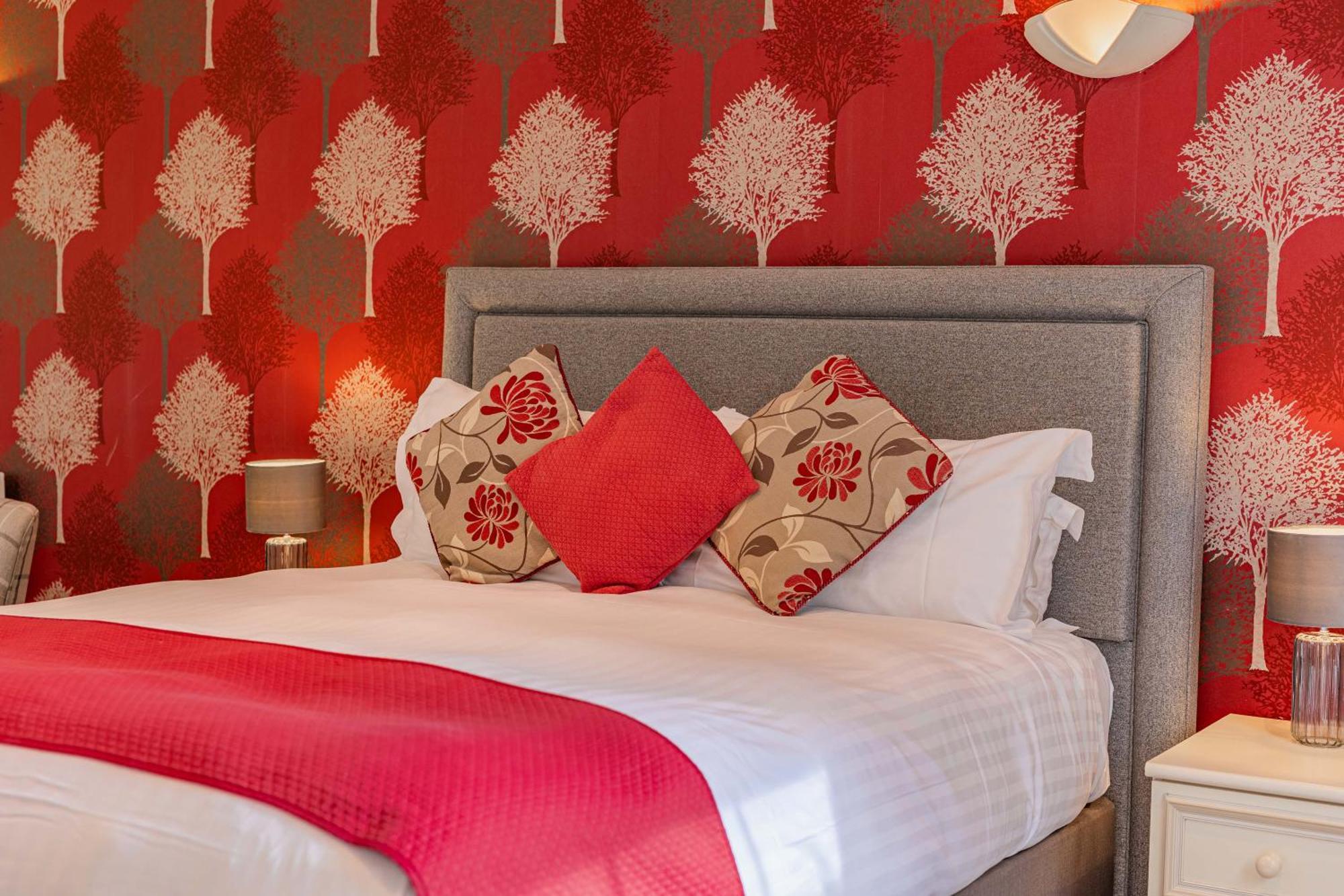 Burn Garden - On Windermere 4*